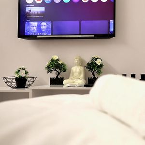 Studio met een King Size Bed
